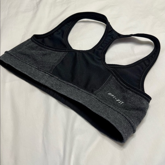 Nike Dri-fit Reversible Sports Bra - Picture 3 of 9